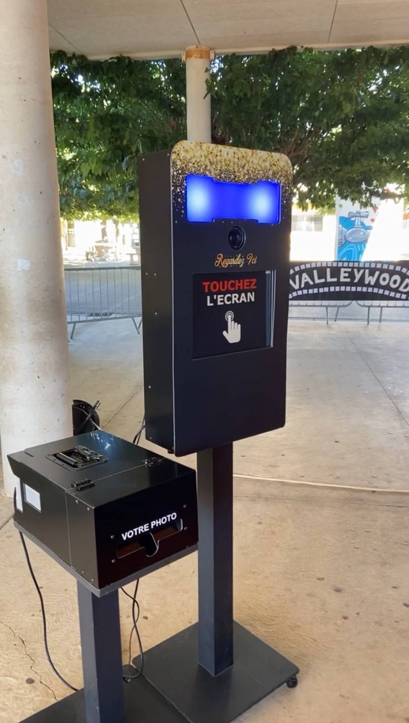 Louer une borne selfie pour le bal de fin d'année à Vauvert, dans le Gard
